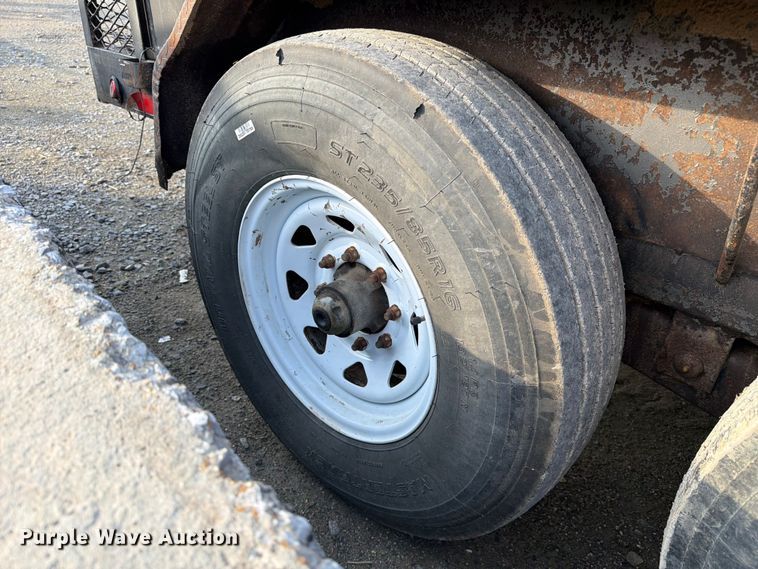 image for item ER3028 2014 Lamar fuel and lube trailer