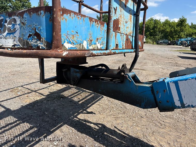 image for item ER3038 1995 Genie Z-45/22 boom lift