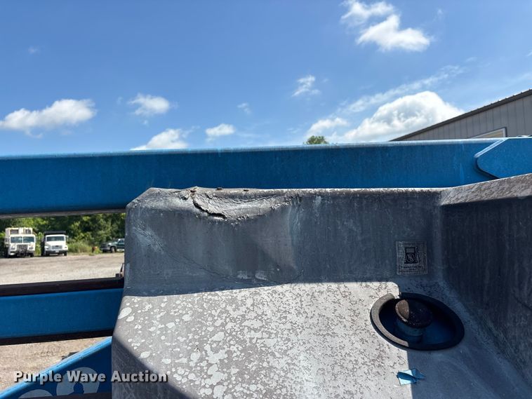 image for item ER3038 1995 Genie Z-45/22 boom lift