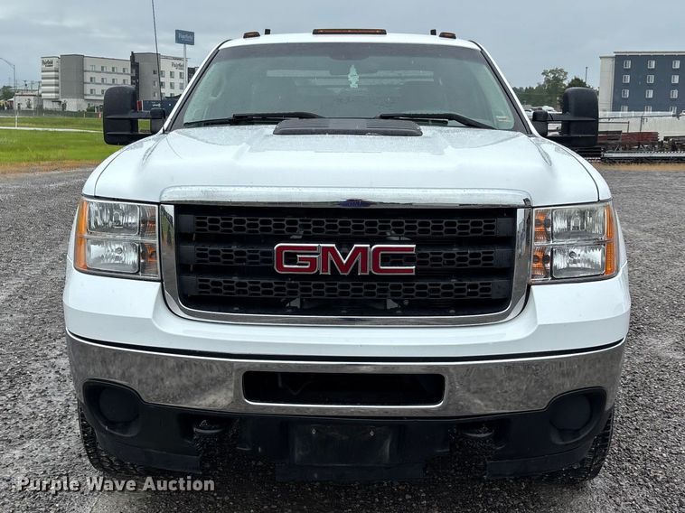 image for item ER3057 2013 GMC Sierra 2500HD Ext. Cab utility bed pickup truck