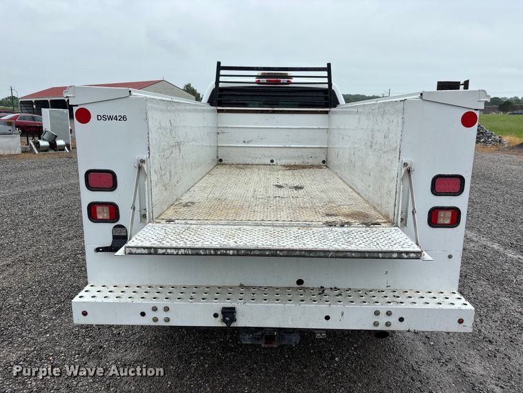 image for item ER3057 2013 GMC Sierra 2500HD Ext. Cab utility bed pickup truck