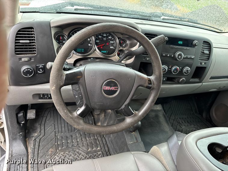 image for item ER3057 2013 GMC Sierra 2500HD Ext. Cab utility bed pickup truck