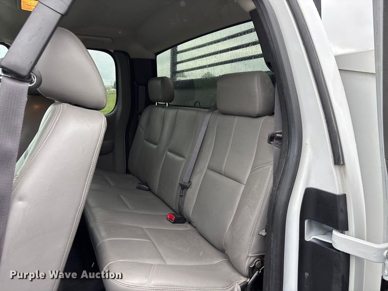 image for item ER3057 2013 GMC Sierra 2500HD Ext. Cab utility bed pickup truck