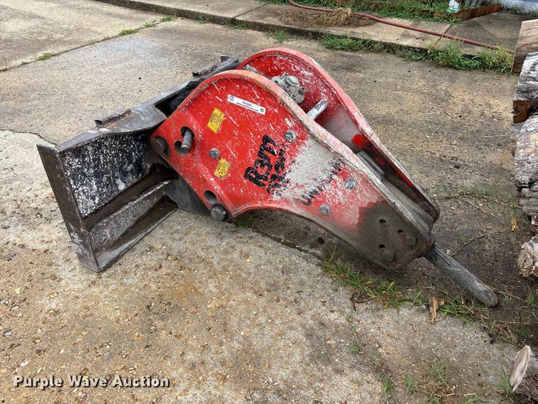 image for item ER3061 Uniram skid steer breaker