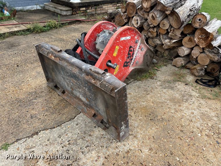 image for item ER3061 Uniram skid steer breaker