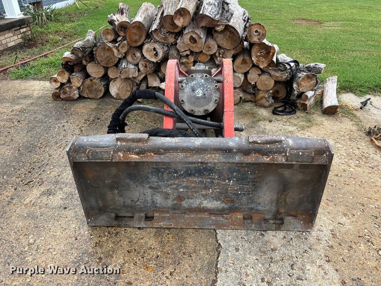 image for item ER3061 Uniram skid steer breaker