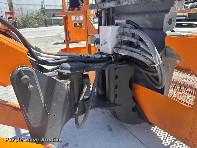 image for item ER7655 2014 JLG 600AJ boom lift