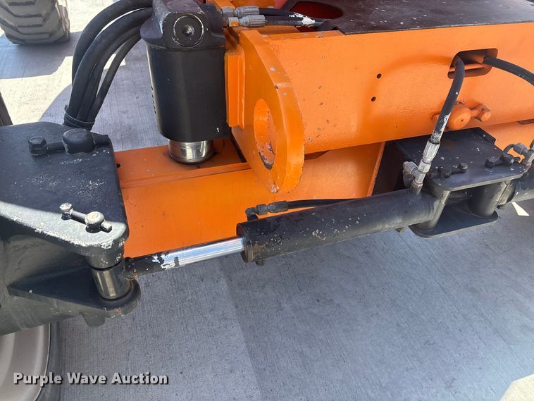 image for item ER7655 2014 JLG 600AJ boom lift