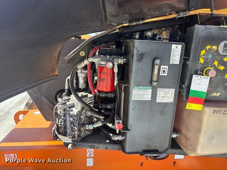 image for item ER7655 2014 JLG 600AJ boom lift