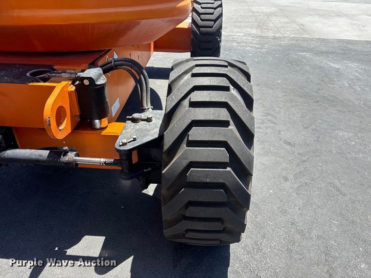 image for item ER7655 2014 JLG 600AJ boom lift