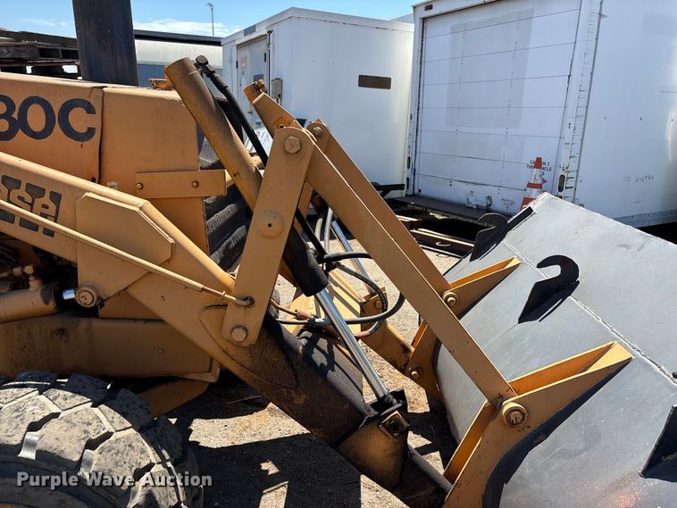 image for item ER7661 1977 Case 580C industrial tractor