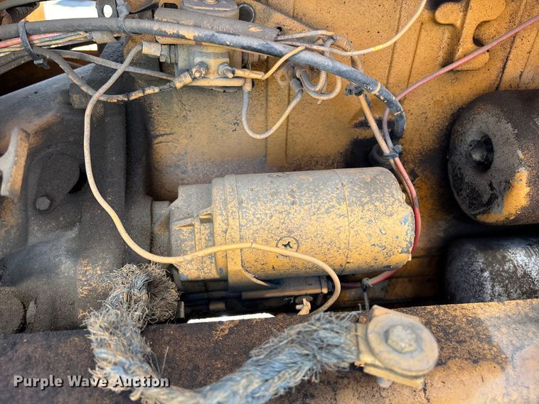 image for item ER7661 1977 Case 580C industrial tractor