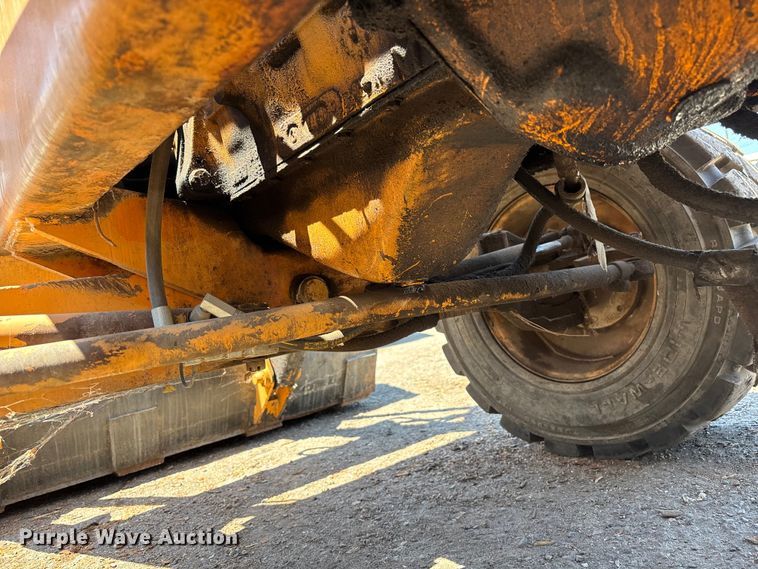 image for item ER7661 1977 Case 580C industrial tractor
