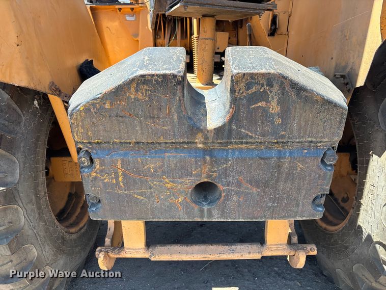 image for item ER7661 1977 Case 580C industrial tractor