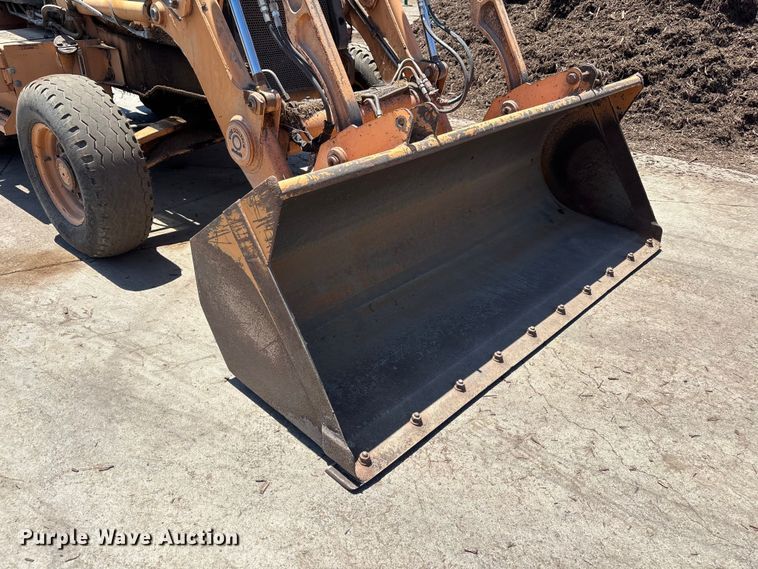 image for item ER7662 2002 Case 570 MXT industrial tractor