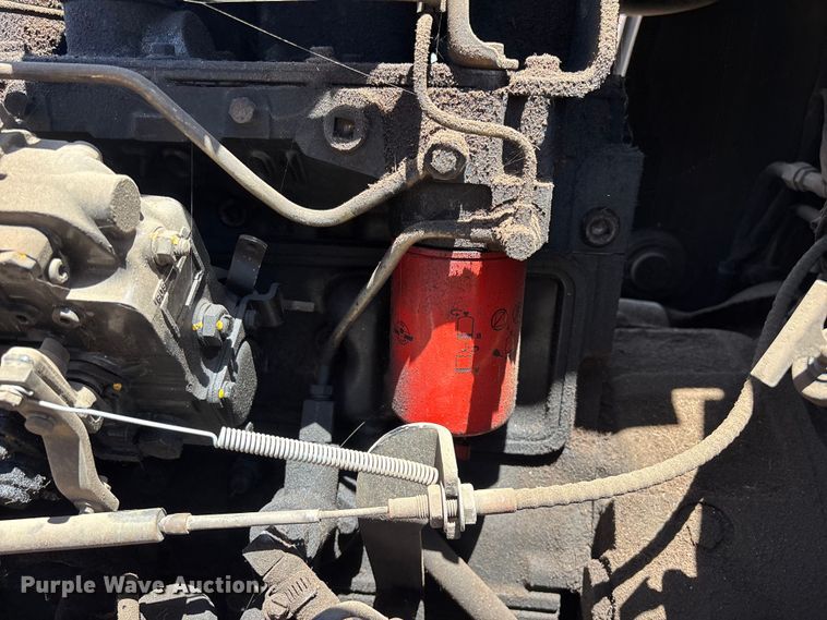 image for item ER7662 2002 Case 570 MXT industrial tractor