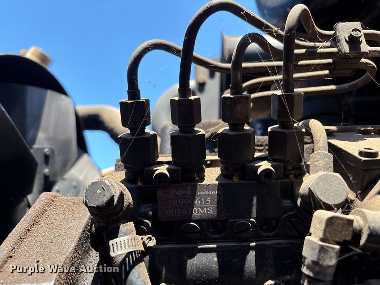 image for item ER7662 2002 Case 570 MXT industrial tractor