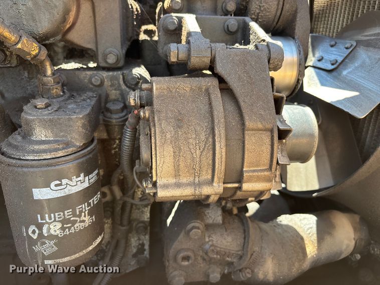 image for item ER7662 2002 Case 570 MXT industrial tractor