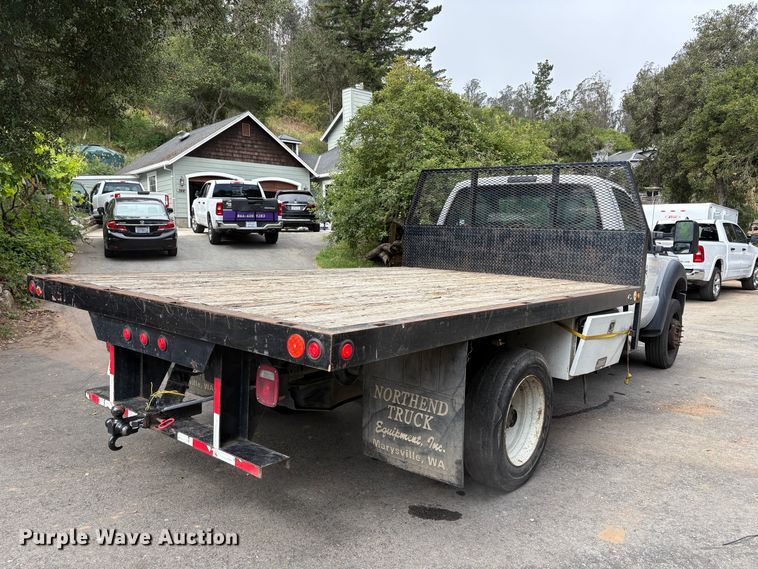 image for item ET0560 2015 Ford F450 Super Duty flatbed truck