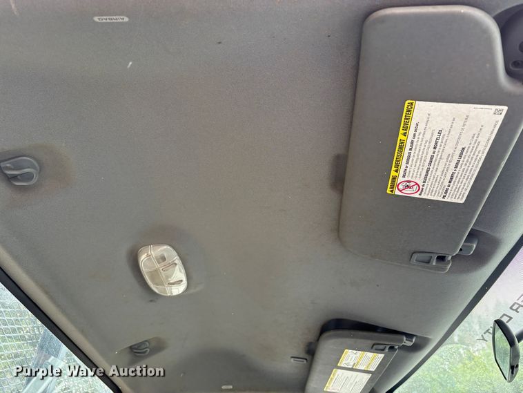 image for item ET0560 2015 Ford F450 Super Duty flatbed truck