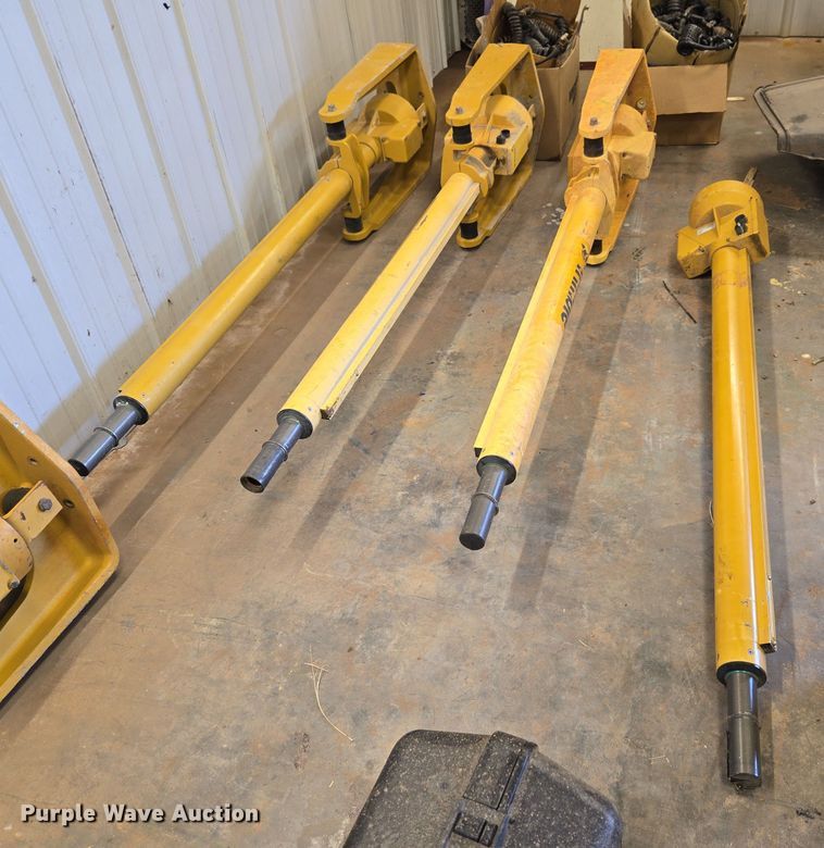image for item ET1223 (4) Tremble EM400 grade control systems 