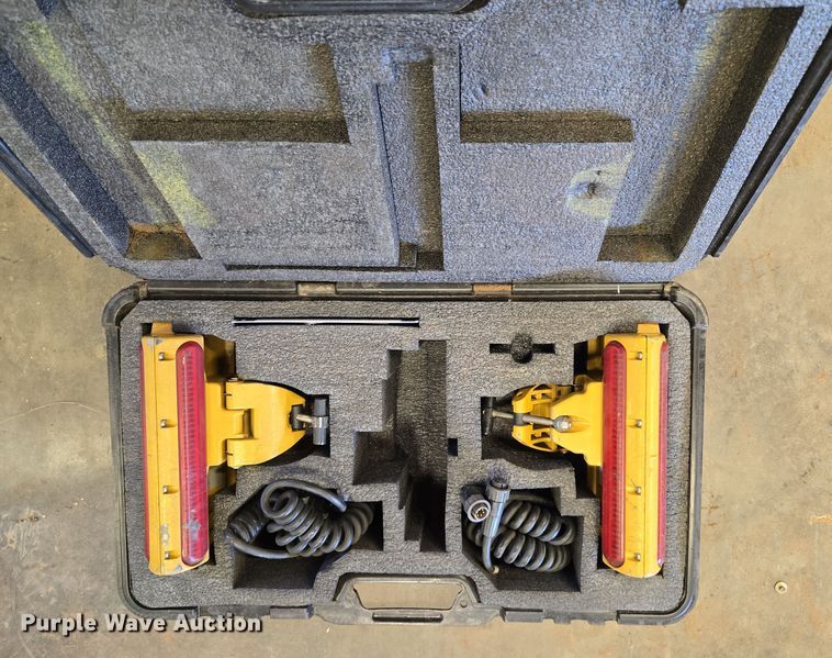 image for item ET1223 (4) Tremble EM400 grade control systems 