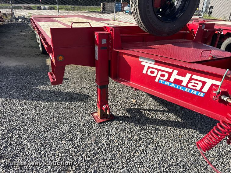 image for item ET2219 2025 Top Hat Industries PN300-25X102-30A-L equipment trailer