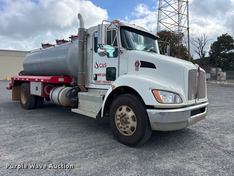 image for item ET2224 2017 Kenworth T370 vacuum truck