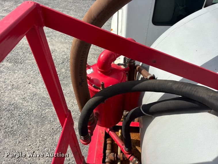 image for item ET2224 2017 Kenworth T370 vacuum truck