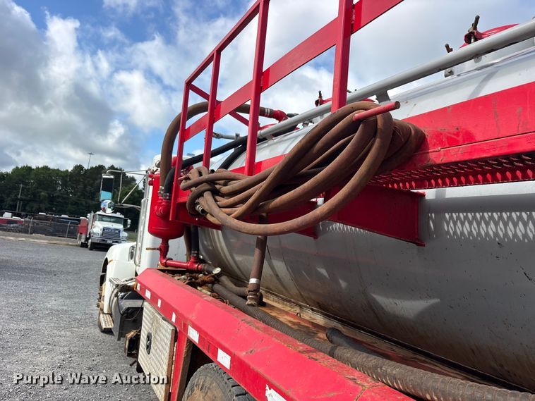 image for item ET2224 2017 Kenworth T370 vacuum truck
