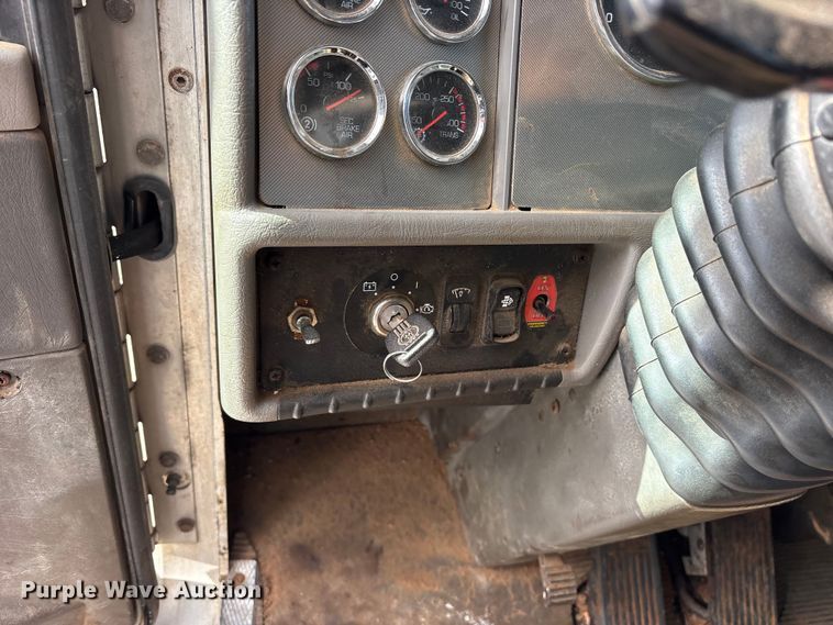 image for item ET2224 2017 Kenworth T370 vacuum truck