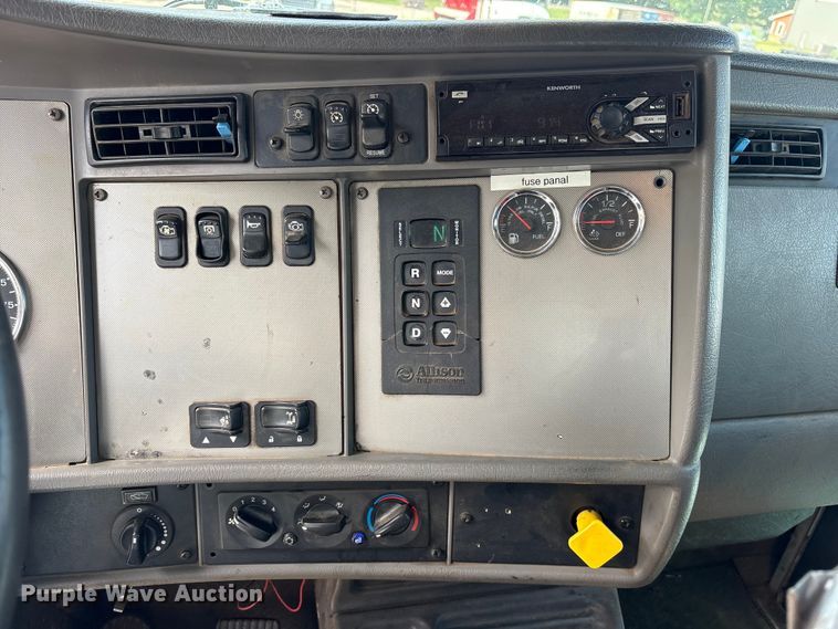 image for item ET2224 2017 Kenworth T370 vacuum truck