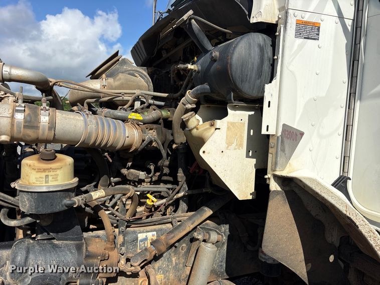 image for item ET2224 2017 Kenworth T370 vacuum truck