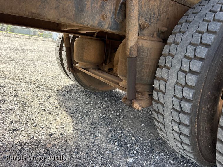 image for item ET2224 2017 Kenworth T370 vacuum truck