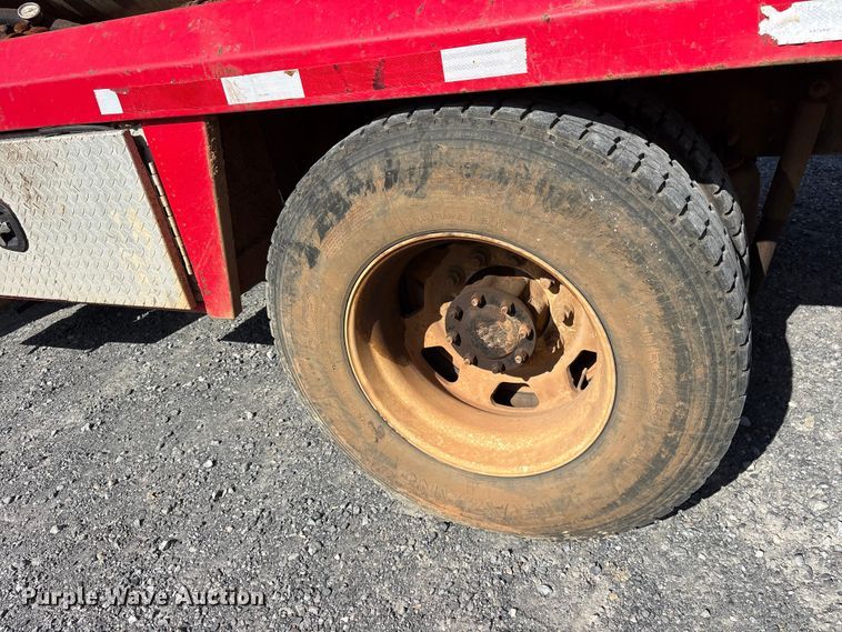 image for item ET2224 2017 Kenworth T370 vacuum truck
