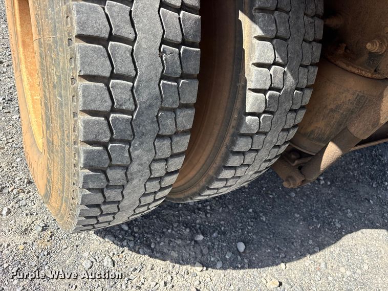 image for item ET2224 2017 Kenworth T370 vacuum truck