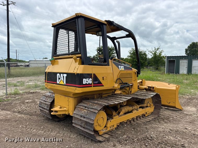image for item ET2225 2004 Caterpillar D5G LGP dozer