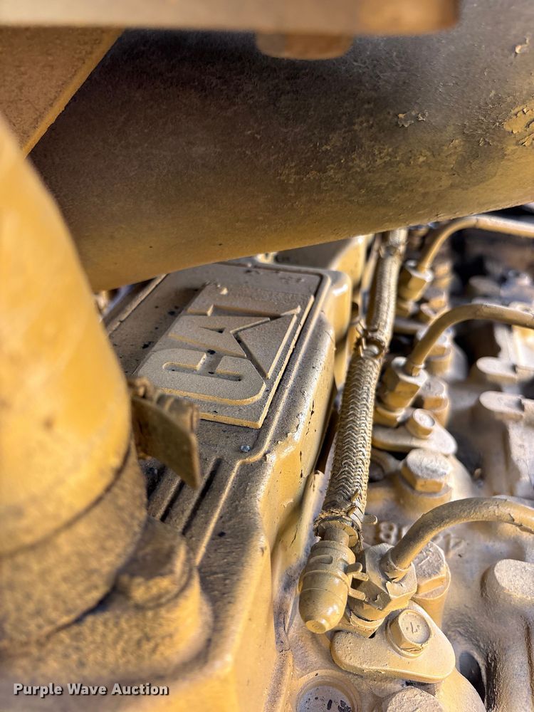 image for item ET2225 2004 Caterpillar D5G LGP dozer