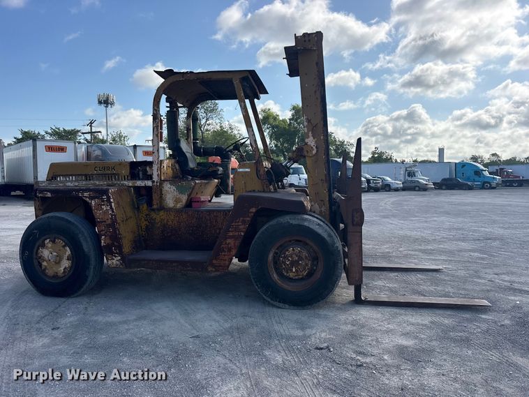 image for item ET2227 Clark CY160BD forklift