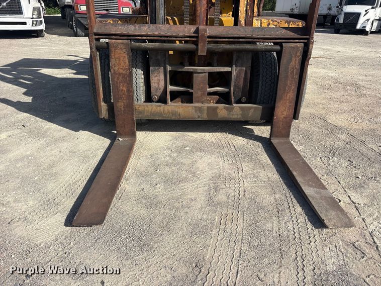 image for item ET2227 Clark CY160BD forklift