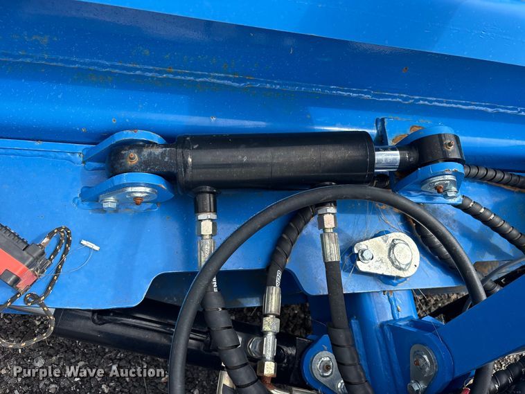 image for item ET2233 2022 Topcat SSSG72 skid steer dozer blade