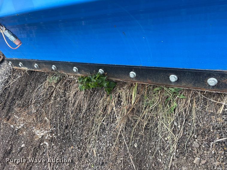 image for item ET2233 2022 Topcat SSSG72 skid steer dozer blade