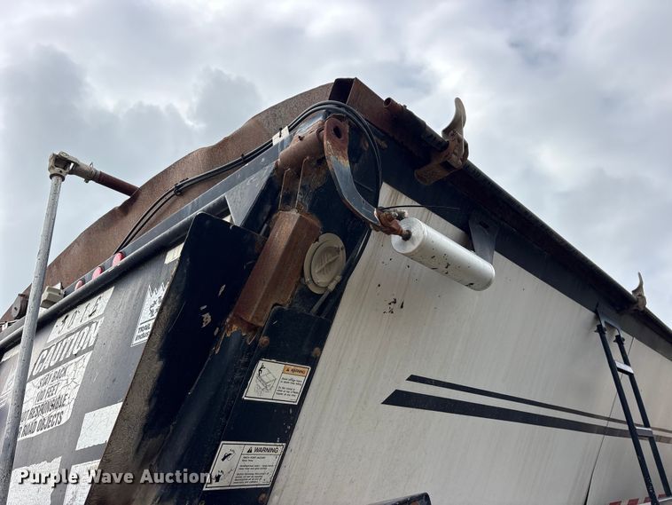 image for item ET2241 2008 Trail King OLB236 live bottom trailer