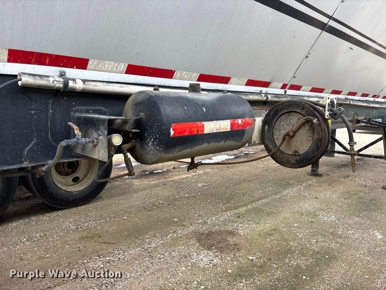 image for item ET2241 2008 Trail King OLB236 live bottom trailer