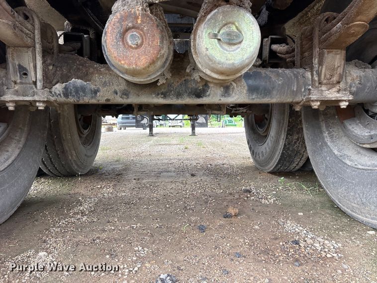 image for item ET2241 2008 Trail King OLB236 live bottom trailer