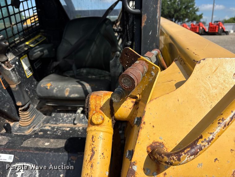 image for item ET2249 2006 John Deere CT322 tracked skid steer loader