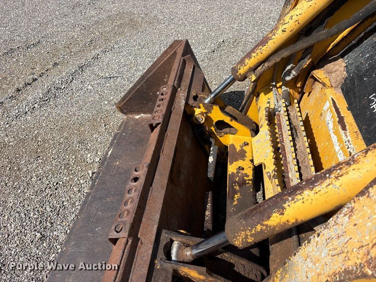image for item ET2249 2006 John Deere CT322 tracked skid steer loader