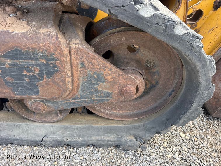 image for item ET2249 2006 John Deere CT322 tracked skid steer loader