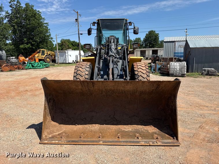 image for item ET6317 2005 Komatsu WA250PT-5L wheel loader