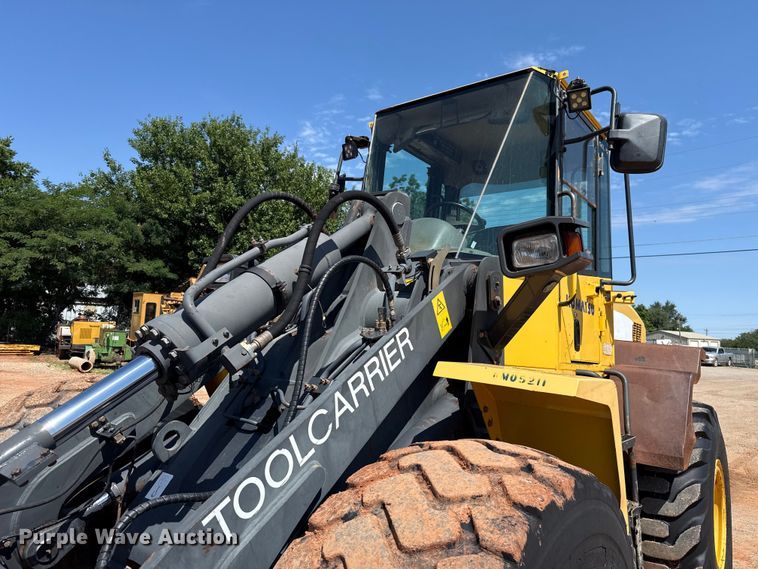image for item ET6317 2005 Komatsu WA250PT-5L wheel loader